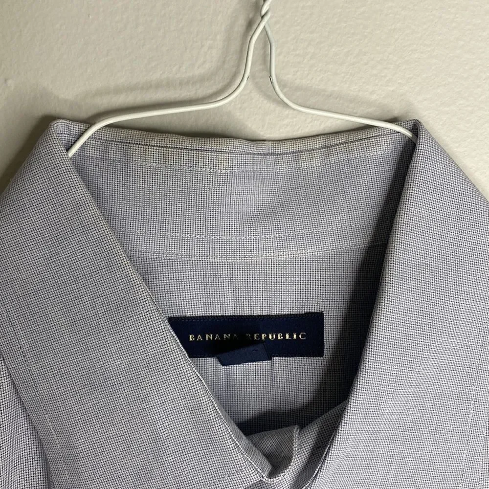 Banana Republic little discoloration